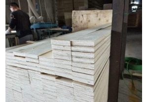 包裝(zhuang)闆條